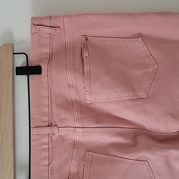 Chico's So Slimming Girlfriend Ankle Jeans Size 10/Medium Dusty Coral - Picture 5 of 7